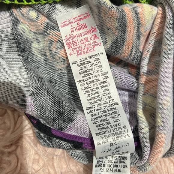 Disney Mickey’s pumpkin patch purple sweater size large - Picture 7 of 9